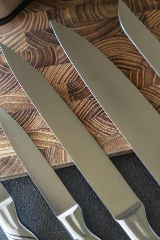 Knivset med knivblock