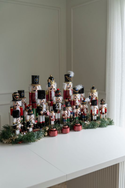 Nötknäckare med ljud - Tradition 22cm Present
