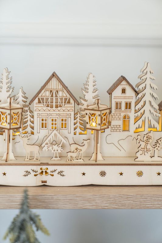 Trähus – Grannar 45cm