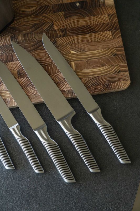 Knivset med knivblock